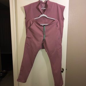 Figs Rafaela Top and Yola skinny pants Mauve
